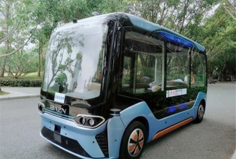 “5G+無人駕駛”游覽車在深圳蓮花山公園開始啟用